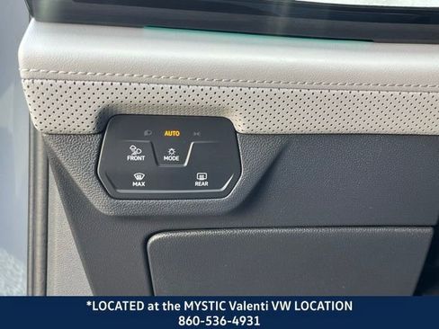 Used 2024 Volkswagen Atlas Peak Edition SEL image 37