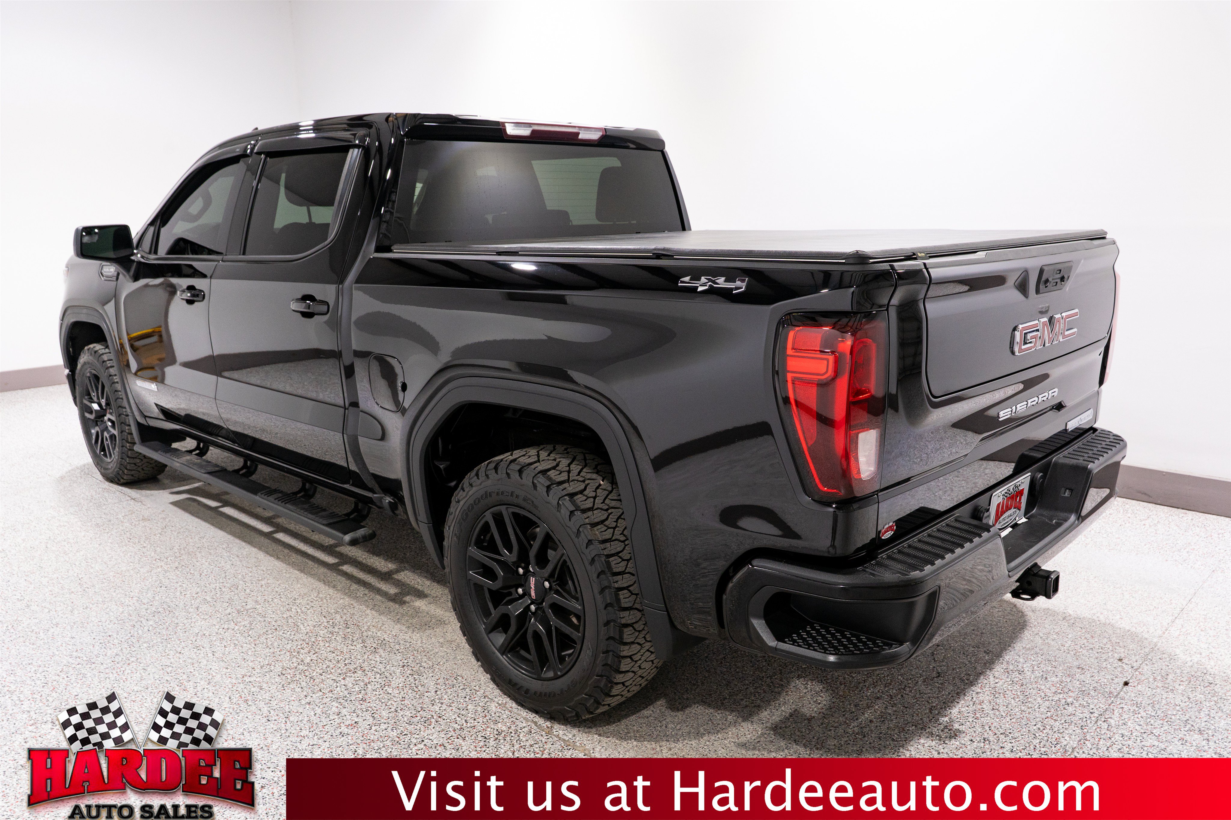 Used 2022 GMC Sierra 1500 Elevation AWD/4WD image 3