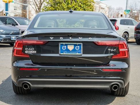 Used 2020 Volvo S60 T6 Momentum image 6