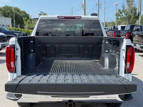 Used 2024 GMC Sierra 1500 SLT RWD image 12