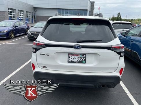 Used 2025 Subaru Forester Limited AWD/4WD image 4