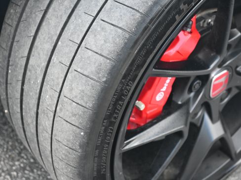 Used 2023 Honda Civic Type R image 12