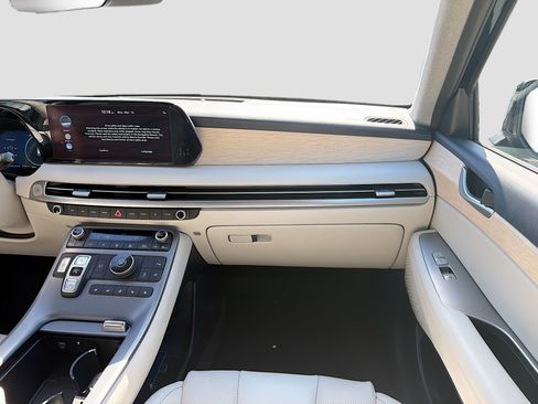 Used 2023 Hyundai Palisade Limited image 19