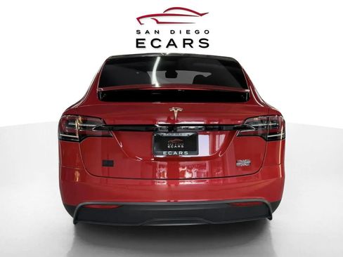 Used 2022 Tesla Model X Plaid image 6
