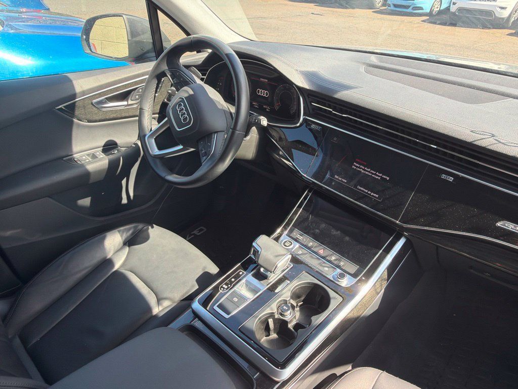 Used 2023 Audi Q7 2.0T Premium Plus w/ Premium Plus Package AWD/4WD image 10