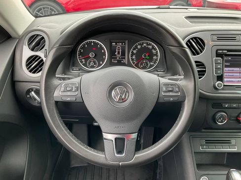 Used 2014 Volkswagen Tiguan SE FWD image 36