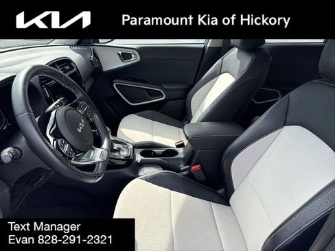 Used 2024 Kia Soul GT-Line FWD image 19