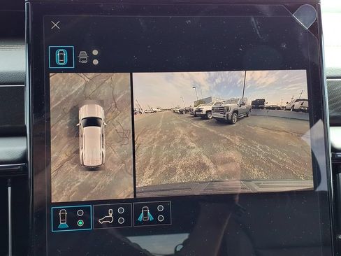 New 2026 GMC Yukon AT4 AWD/4WD image 14