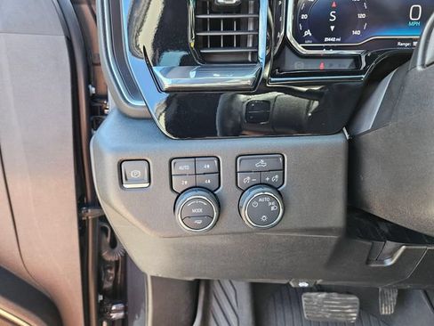 Used 2024 Chevrolet Silverado 1500 LT w/ Z71 Off-Road Package AWD/4WD image 28