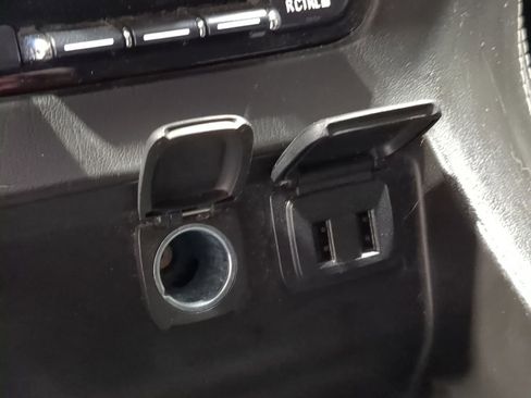 Used 2016 GMC Yukon SLE w/ Convenience Package image 37