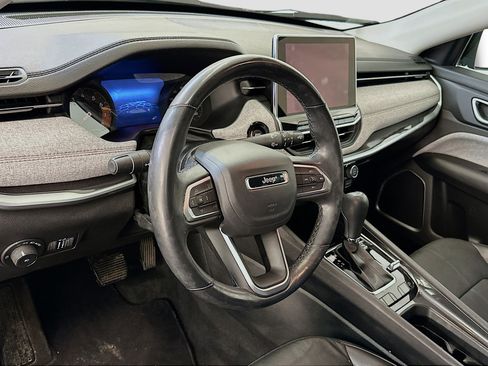 Used 2022 Jeep Compass Latitude image 18