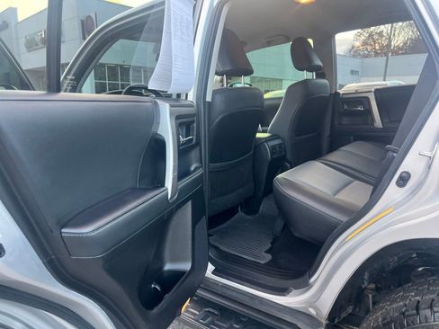 Used 2020 Toyota 4Runner SR5 Premium image 31