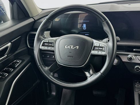Used 2025 Kia Telluride S FWD image 18