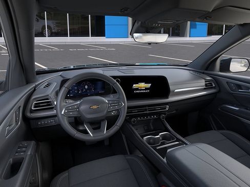 New 2027 Chevrolet Traverse LT w/ Sun and Wheel Package AWD/4WD image 15