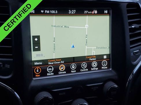 Used 2018 Jeep Grand Cherokee Altitude image 21