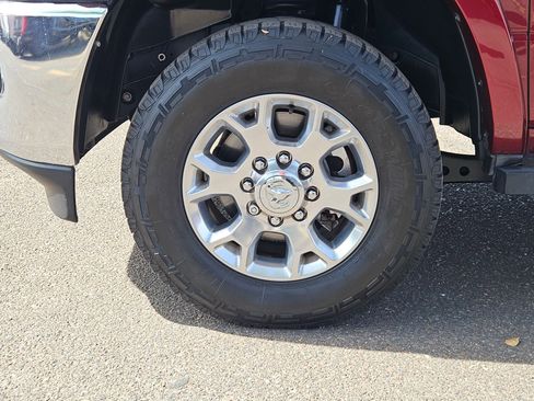 Used 2022 RAM 2500 Laramie AWD/4WD image 10