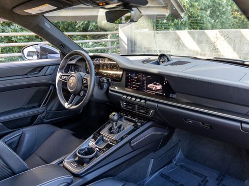 Certified 2025 Porsche 911 GT3 RWD image 55