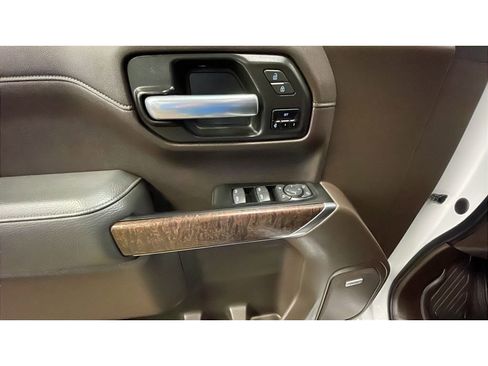 Used 2020 GMC Sierra 1500 Denali w/ Driver Alert Package II image 9