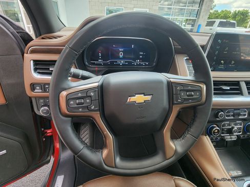 Used 2024 Chevrolet Suburban High Country AWD/4WD image 30