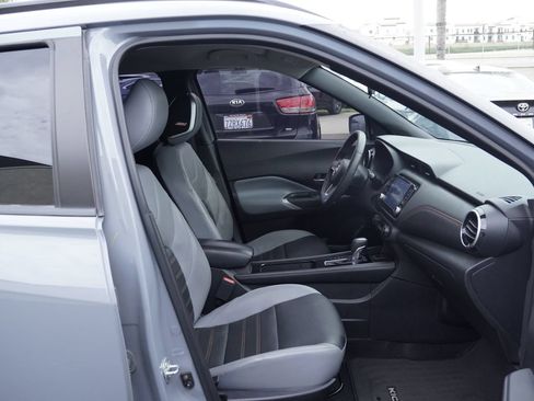 Used 2023 Nissan Kicks SR w/ SR Premium Package FWD image 22
