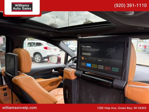 Used 2022 Chrysler Pacifica Pinnacle AWD/4WD image 15