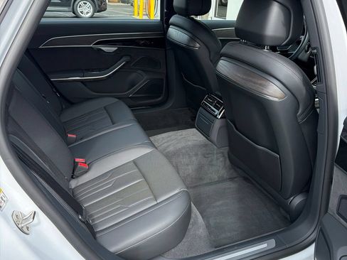 Used 2021 Audi A8 L 4.0T AWD/4WD image 12