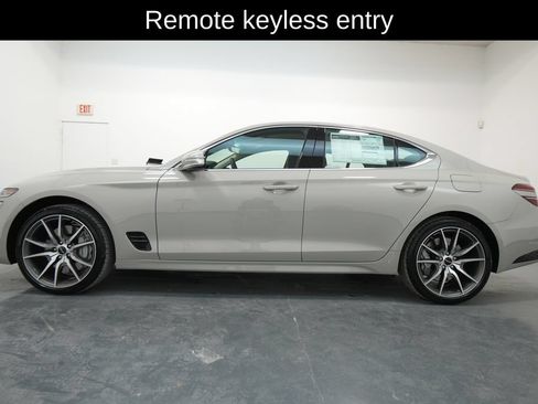 Used 2026 Genesis G70 2.5T AWD/4WD image 4