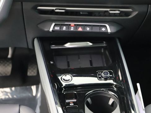 New 2026 Audi Q3 quattro 2.0T AWD/4WD image 20