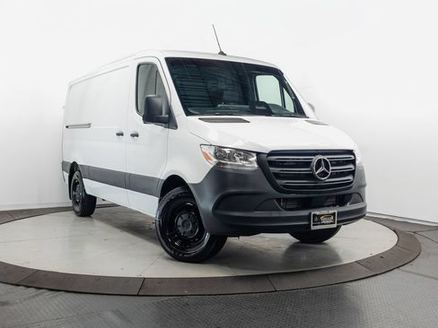 Used 2026 Mercedes-Benz Sprinter 2500 image 1