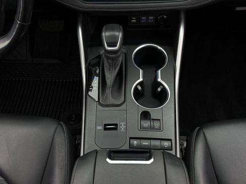 Used 2022 Toyota Highlander XSE image 30