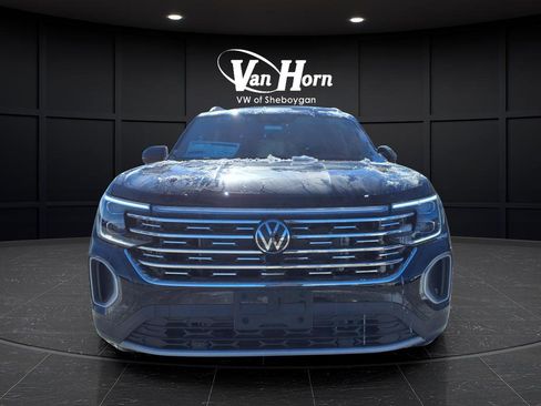 New 2026 Volkswagen Atlas SEL image 2