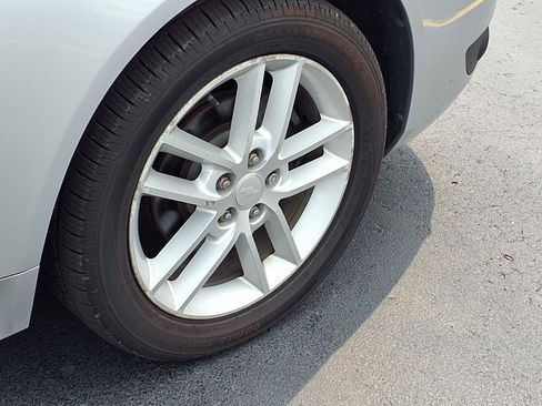 Used 2013 Chevrolet Impala LTZ FWD image 27