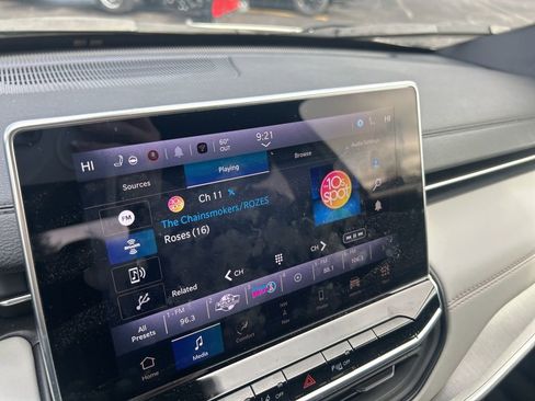 Used 2025 Jeep Compass Limited w/ Elite Group image 13