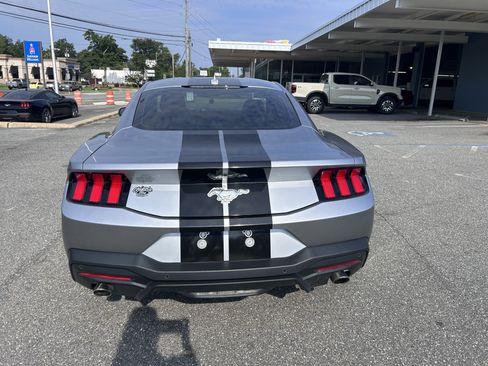 Certified 2025 Ford Mustang Coupe RWD image 7