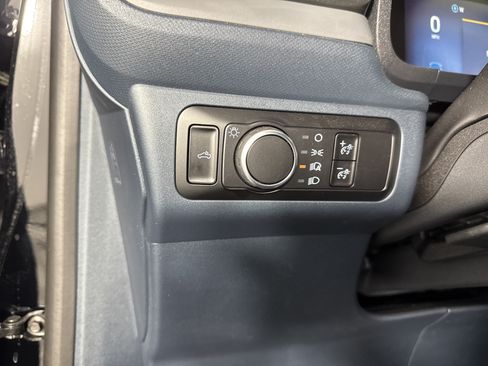Used 2025 Ford Maverick Tremor AWD/4WD image 26