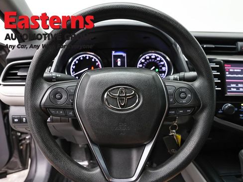 Used 2019 Toyota Camry LE FWD image 10