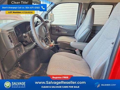 Used 2004 Chevrolet Express 3500 Extended Passenger image 3