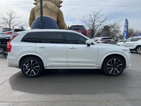 Used 2021 Volvo XC90 T6 Momentum w/ Advanced Package image 7