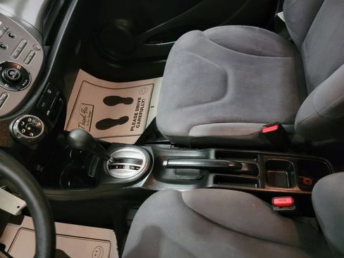 Used 2010 Honda Fit image 34