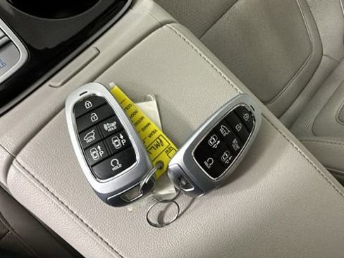 Used 2022 Hyundai Tucson Limited AWD/4WD image 21