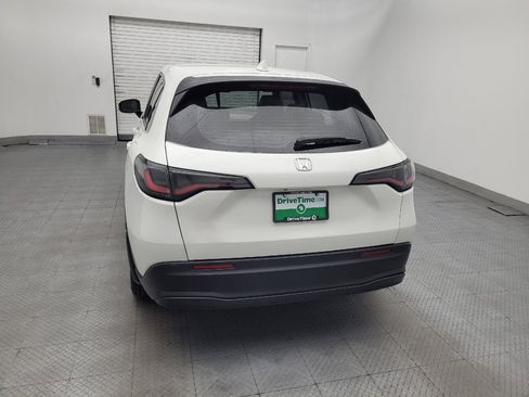 Used 2023 Honda HR-V LX image 6