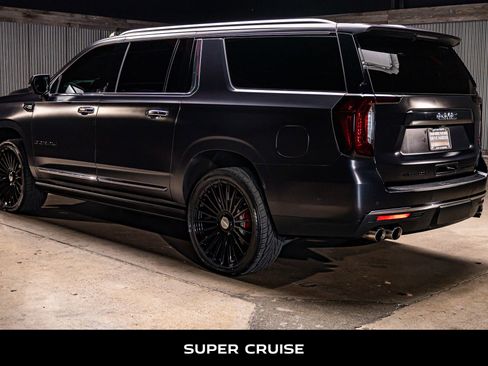 Used 2023 GMC Yukon XL Denali Ultimate image 6