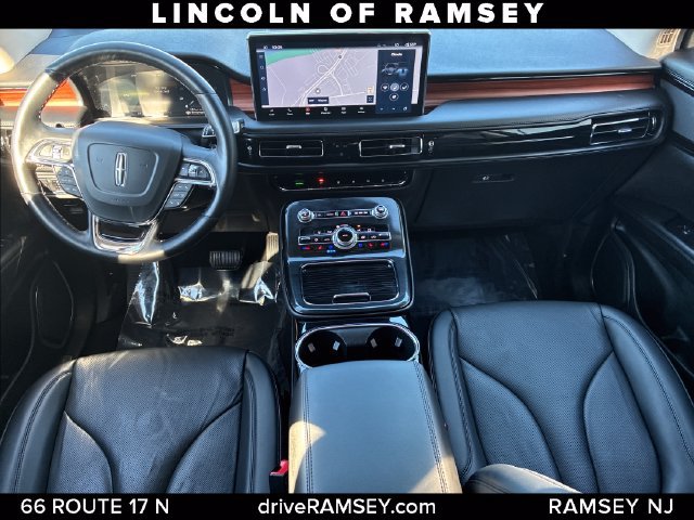 Used 2023 Lincoln Nautilus Reserve AWD/4WD image 24