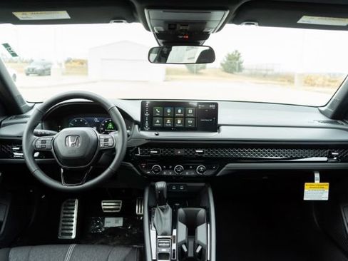 Used 2024 Honda Accord Sport image 10