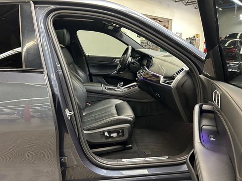 Used 2020 BMW X6 sDrive40i w/ M Sport Package RWD image 11