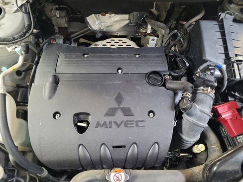 Used 2019 Mitsubishi Outlander Sport ES AWD/4WD image 30