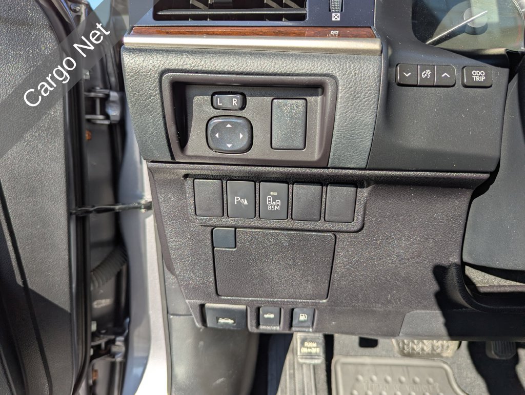 Used 2016 Lexus ES 350 w/ Premium Package w/Wood Trim FWD image 16