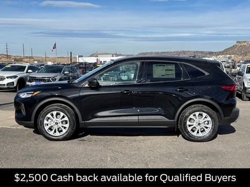 New 2026 Ford Escape Active w/ Active Premium Tech Pack image 2