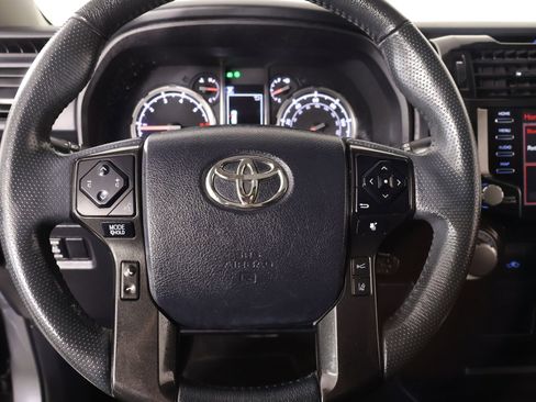 Used 2021 Toyota 4Runner TRD Off-Road Premium w/ Moonroof Package AWD/4WD image 3