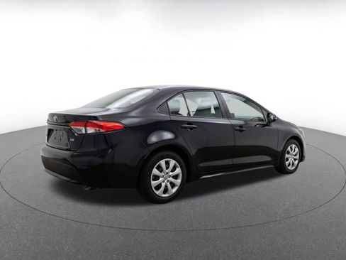Used 2025 Toyota Corolla LE FWD image 9